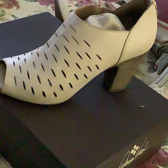 Clarks boot - Picture 6 of 6